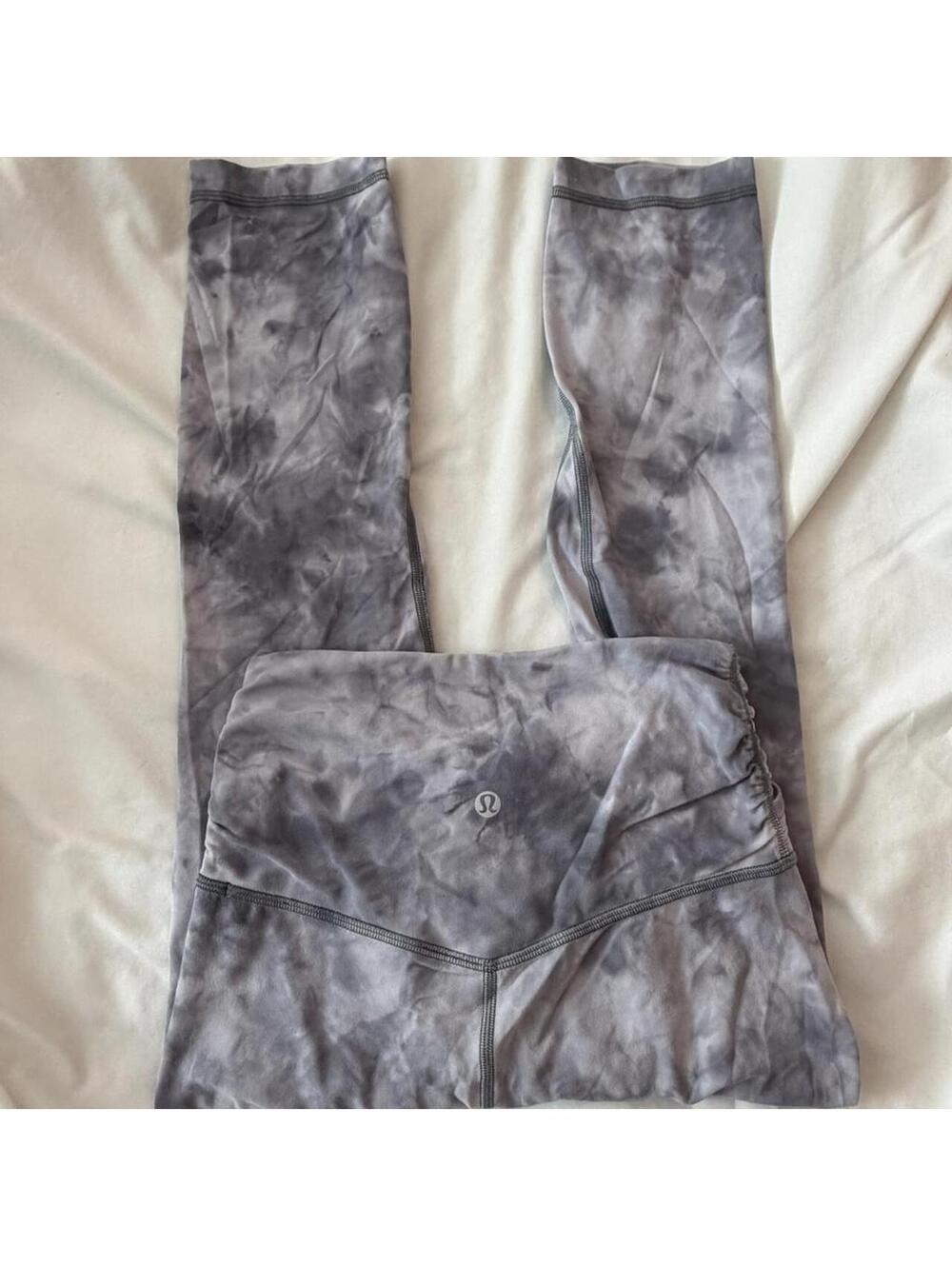 Lululemon align 21” cross waist diamond dye leggings